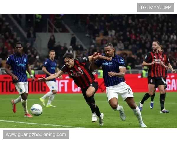 AC米兰边路主导进攻,中路层次是否不足已逐步体现 AC米兰边路主导进攻,中路层次是否不足已逐步体现
